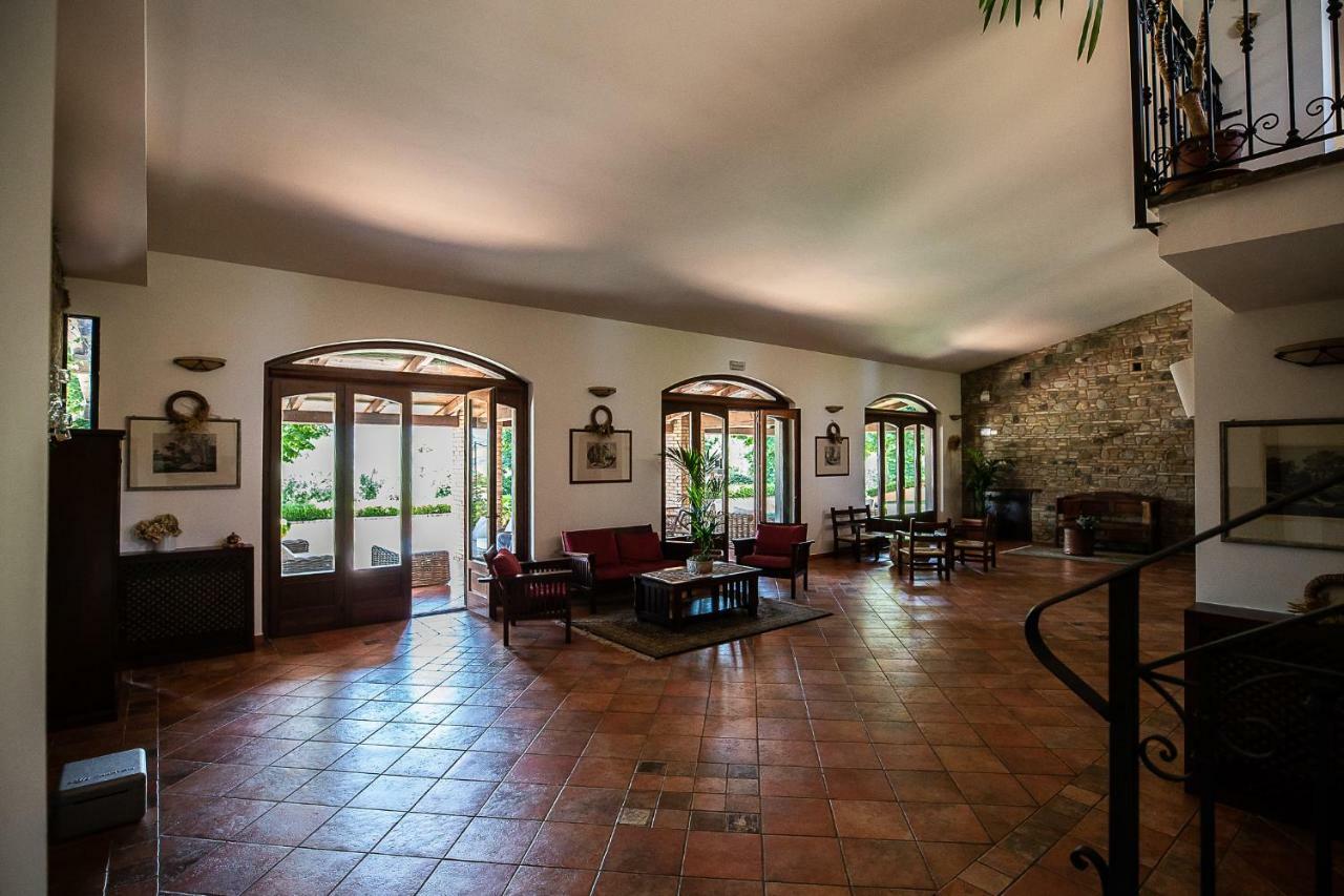 Lolivia Masseria & Ristoro Senise Exterior photo