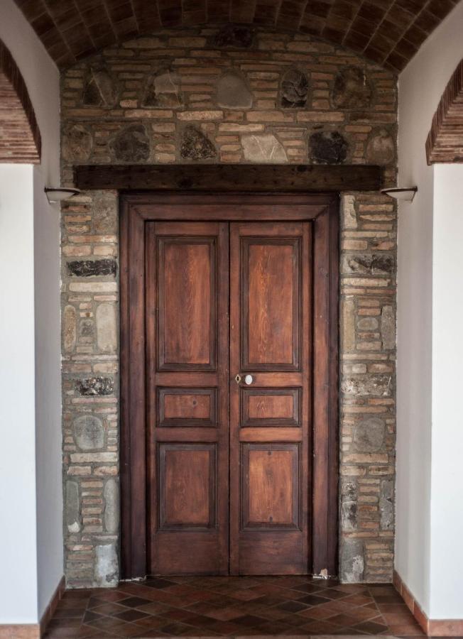 Lolivia Masseria & Ristoro Senise Exterior photo